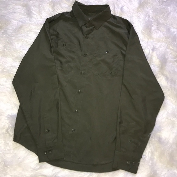 Under Armour Other - Men’s Under Armour Shirt